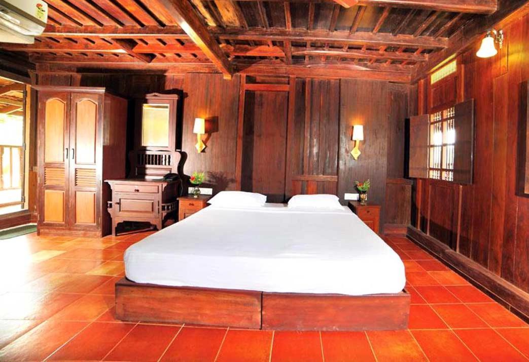 Kumarakom Heritage Resort Kottayam Bagian luar foto